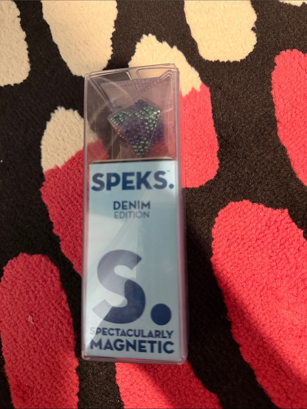 Denim Edition Magnetic Speks magnets